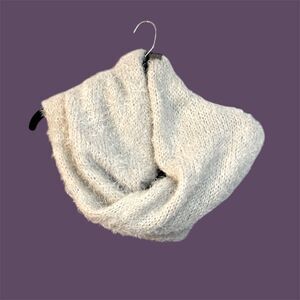 Massini | Women’s Super Soft Light Grey Sparkly Infinity Scarf